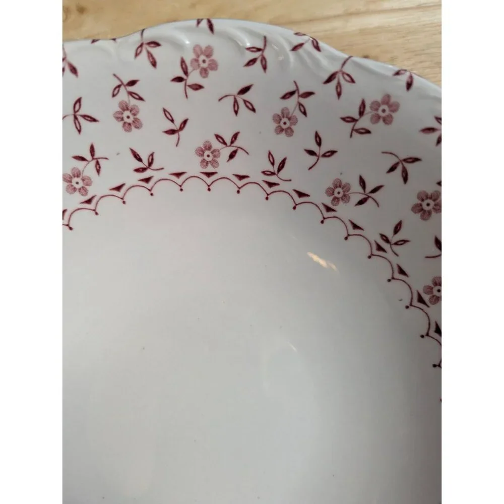 Meakin JEG Cornflower bowl pink flowers scalloped English Staffordshire 8 1/2 in